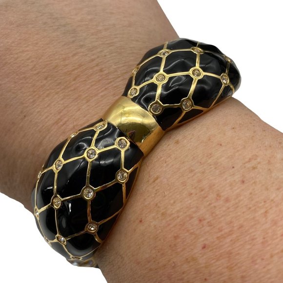 Vintage Swarovski black emamel & gold tone clamp bow tie bracelet Stamped - Picture 9 of 11